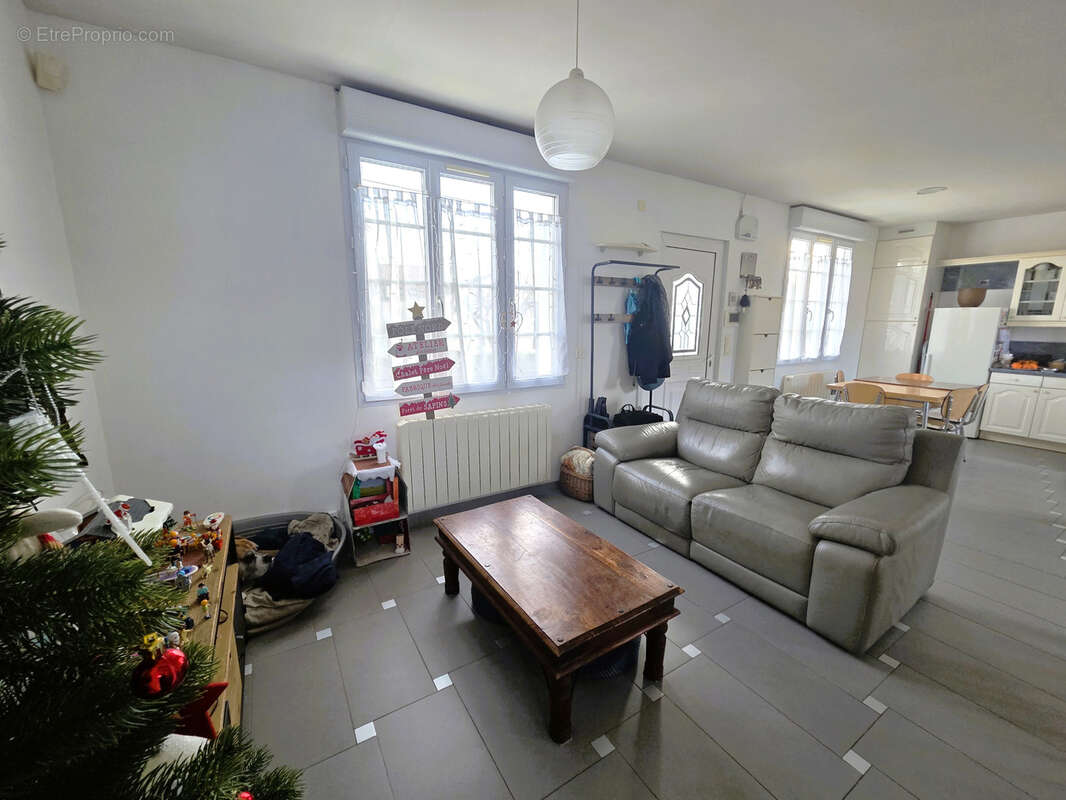 Maison à SAVIGNY-SUR-ORGE