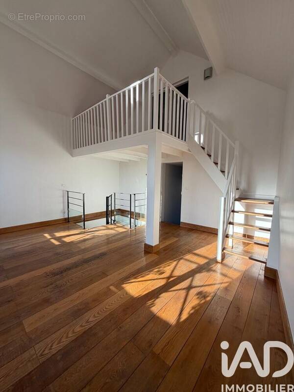 Photo 1 - Maison à CARRIERES-SUR-SEINE