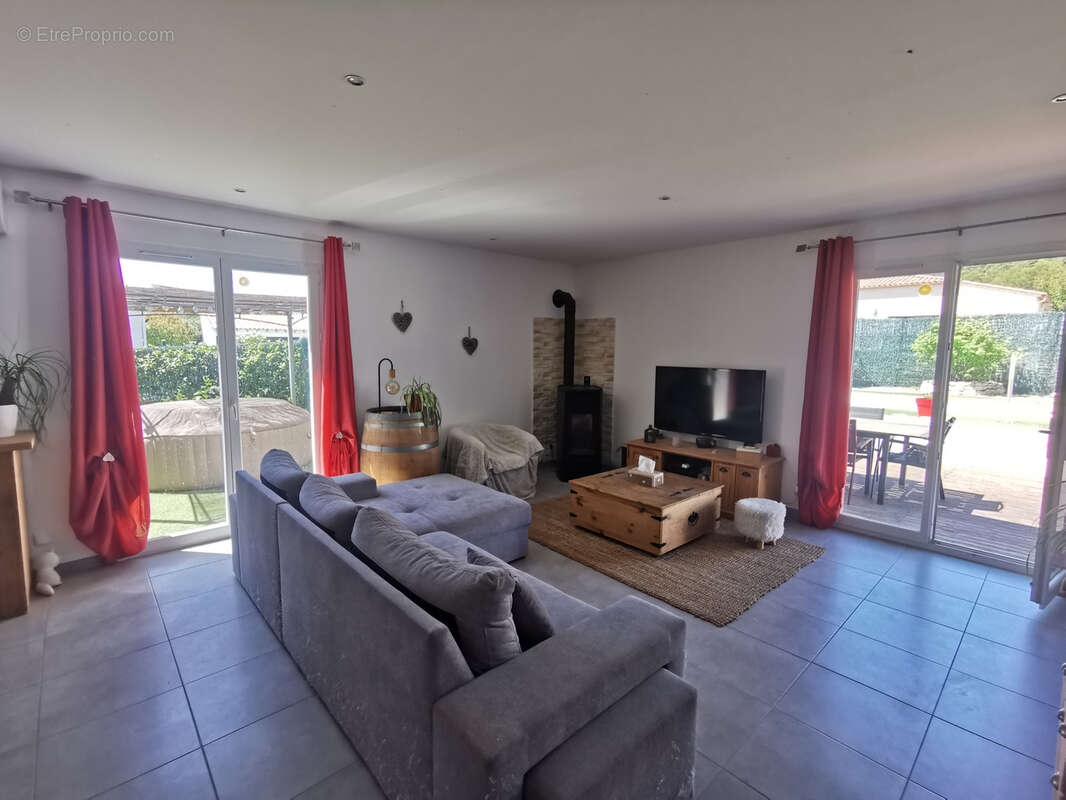 Maison à SAINT-MATHIEU-DE-TREVIERS