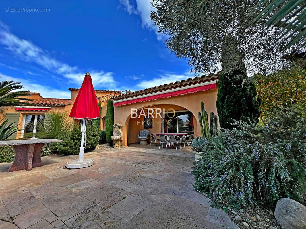 Maison à SAINT-CYPRIEN