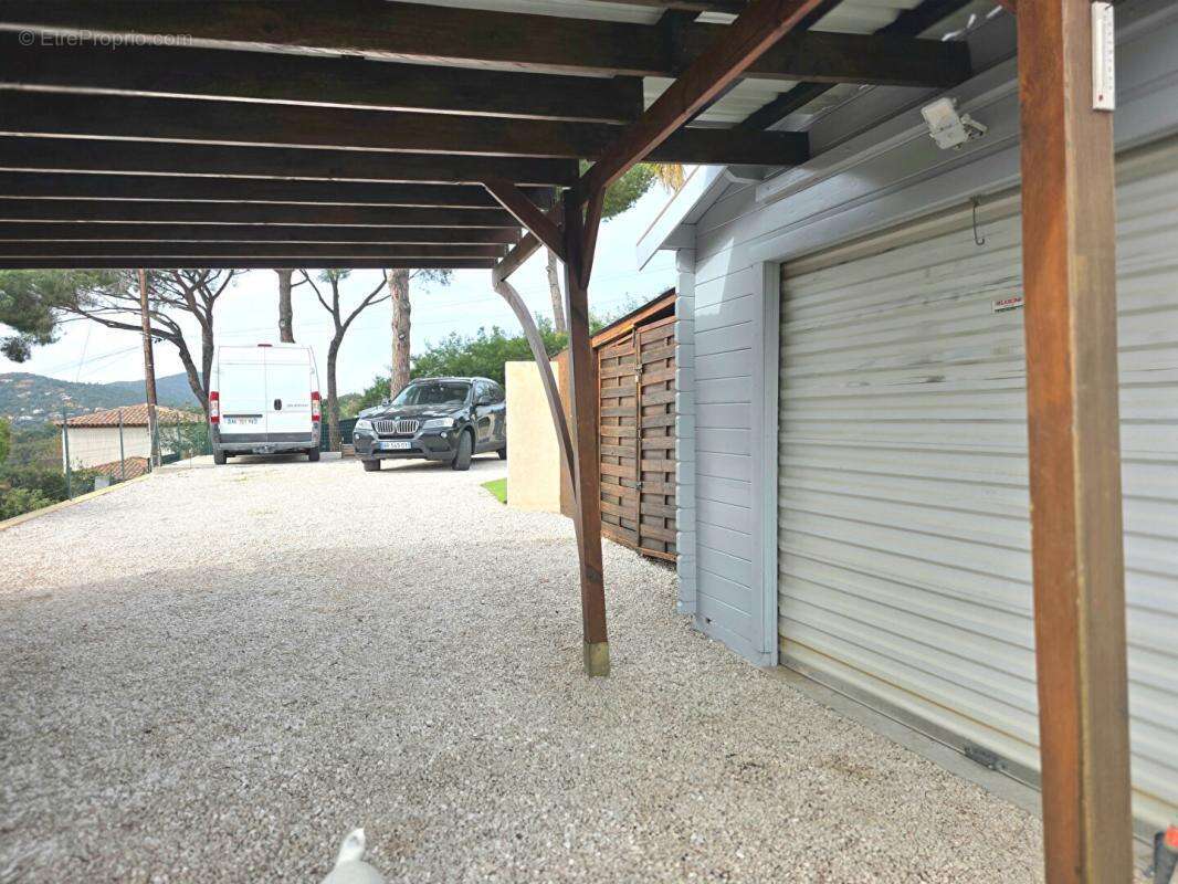 Maison à BORMES-LES-MIMOSAS