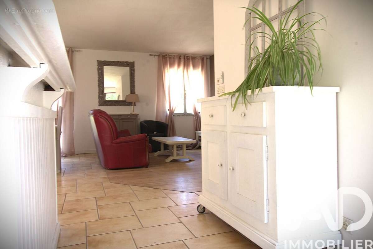 Photo 7 - Maison à CHEVILLON-SUR-HUILLARD