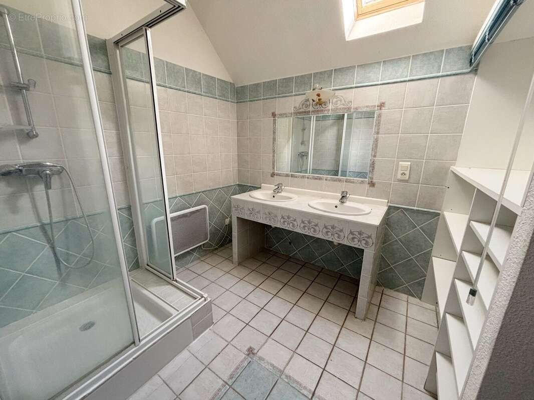 Maison à SAINT-BENIN-D&#039;AZY