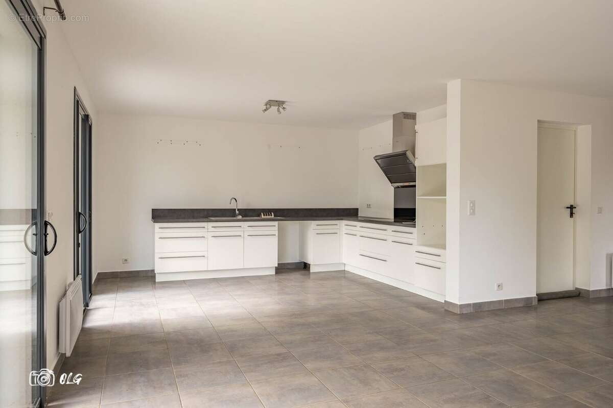 Maison à COMBAILLAUX