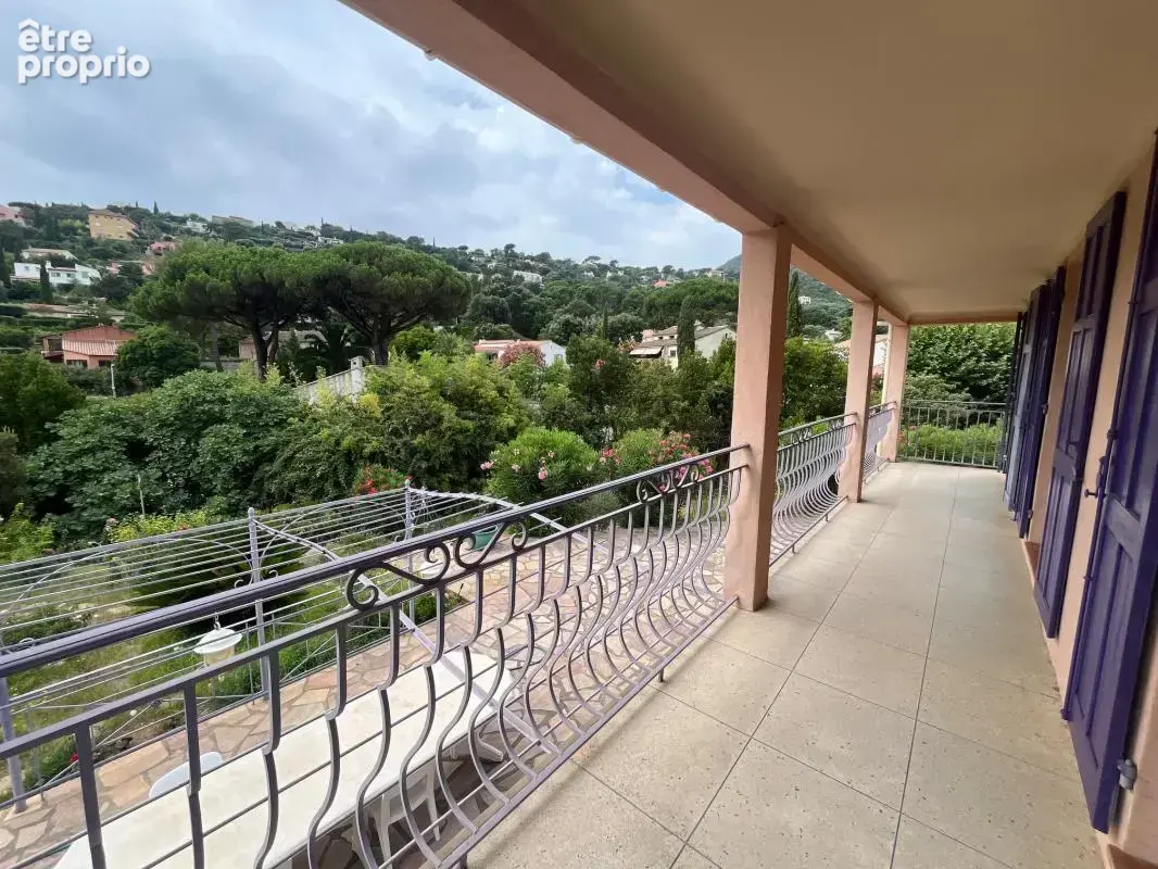 A vendre maison 6 pieces 83240 cavalaire sur mer - photo 11