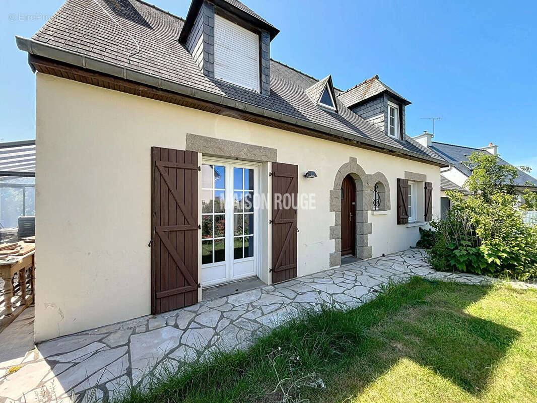 Maison à SAINT-MELOIR-DES-ONDES