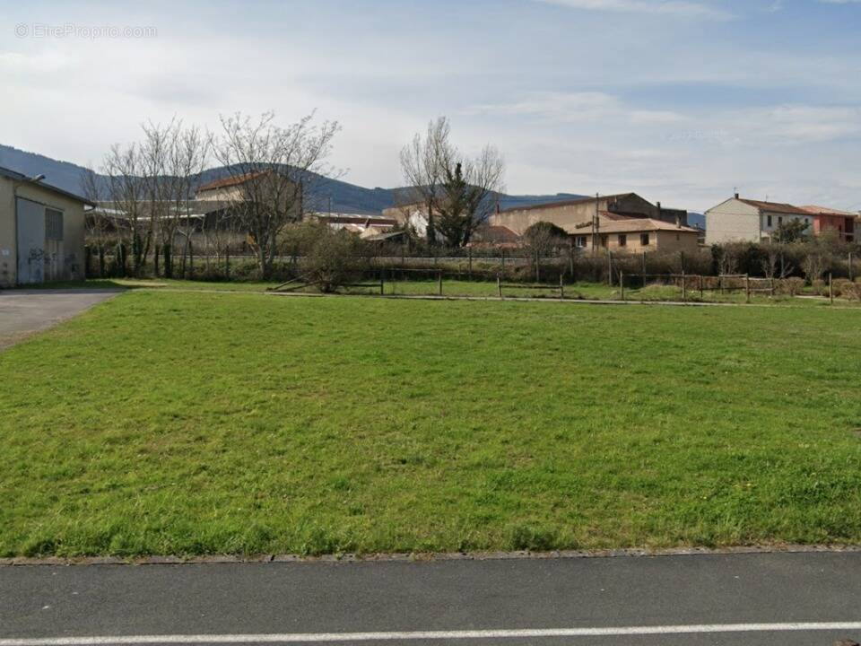 Terrain à AUSSILLON