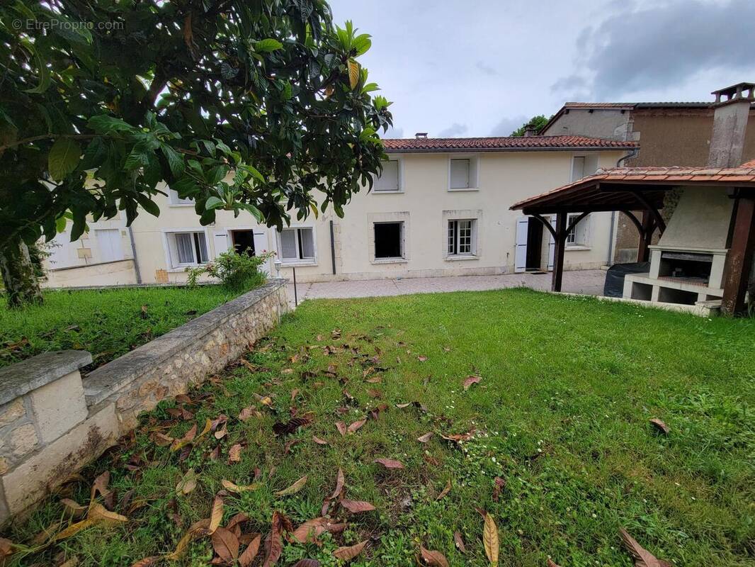 Photo 1 - Maison à SAINT-AULAYE