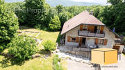 Maison à LA CHAPELLE-DU-MONT-DU-CHAT