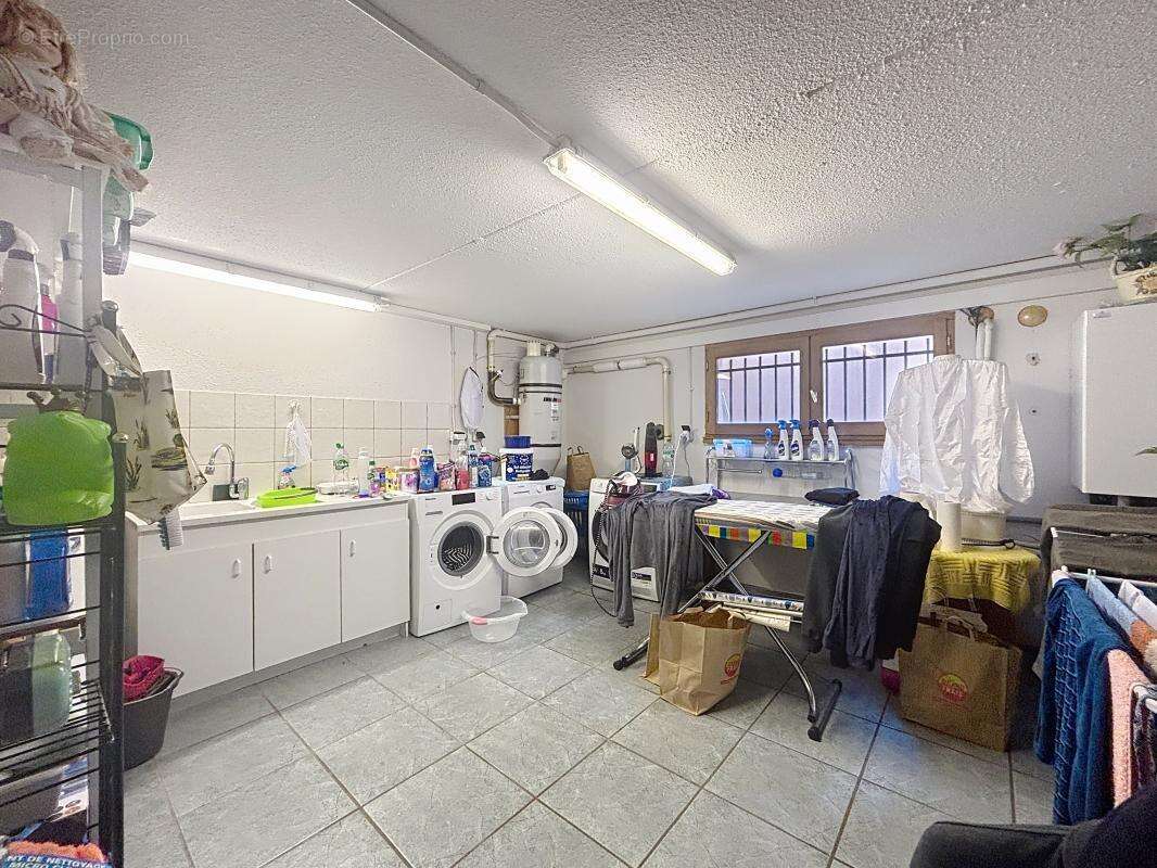 Maison à LA ROCHE-BLANCHE