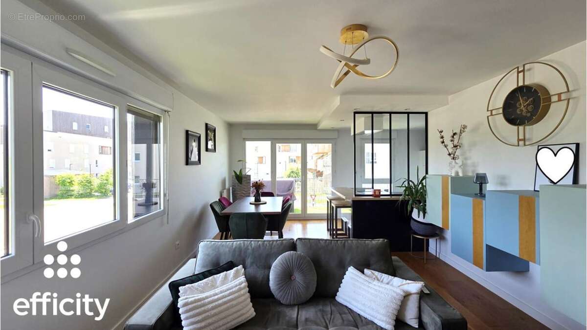 Appartement à CHARTRES-DE-BRETAGNE