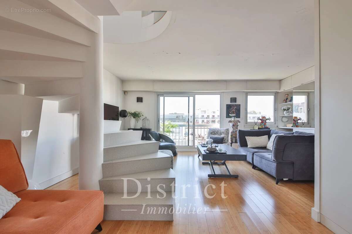 Appartement à PARIS-15E