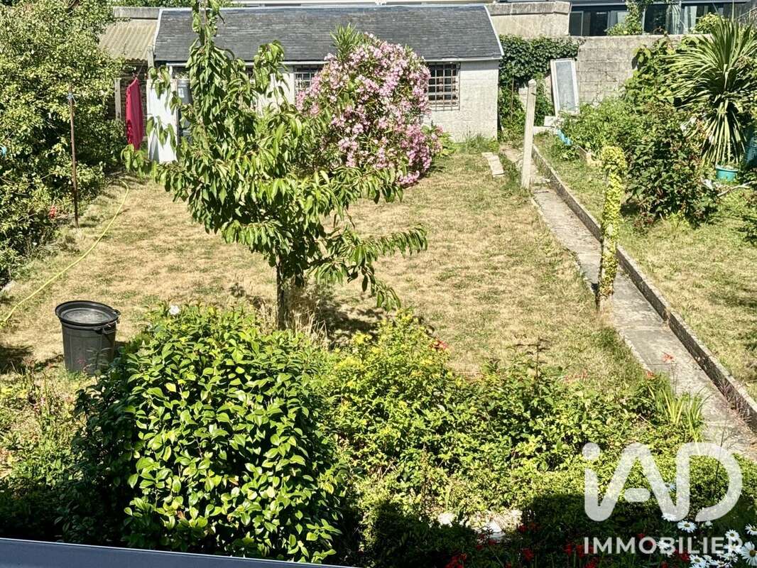 Maison 121 m² à Equeurdreville-Hainneville  - photo 5