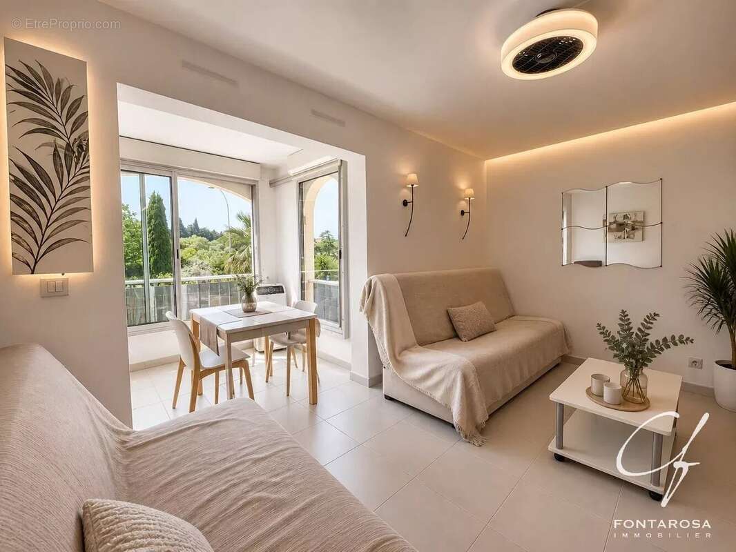 Appartement à FREJUS