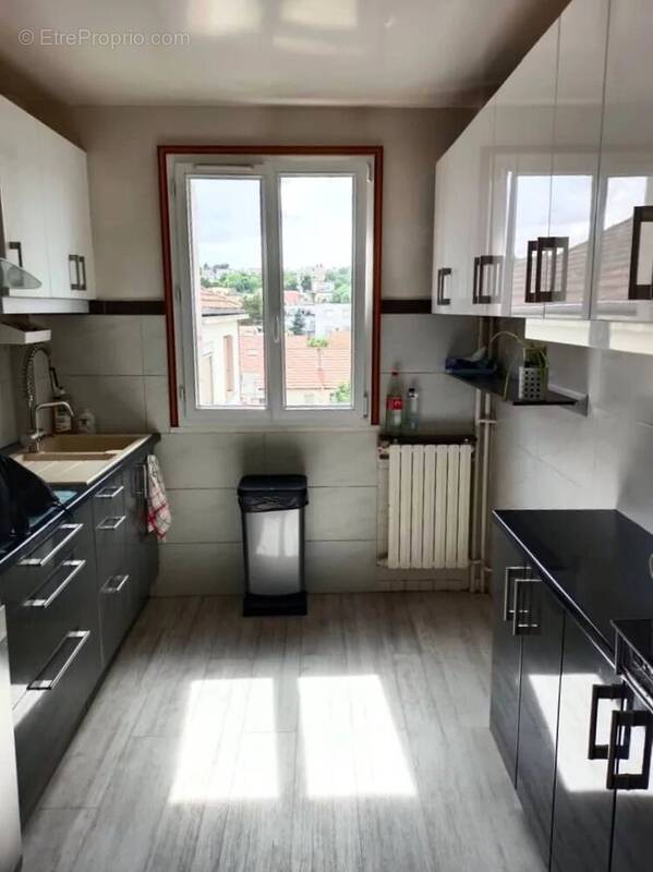 Appartement à VITRY-SUR-SEINE