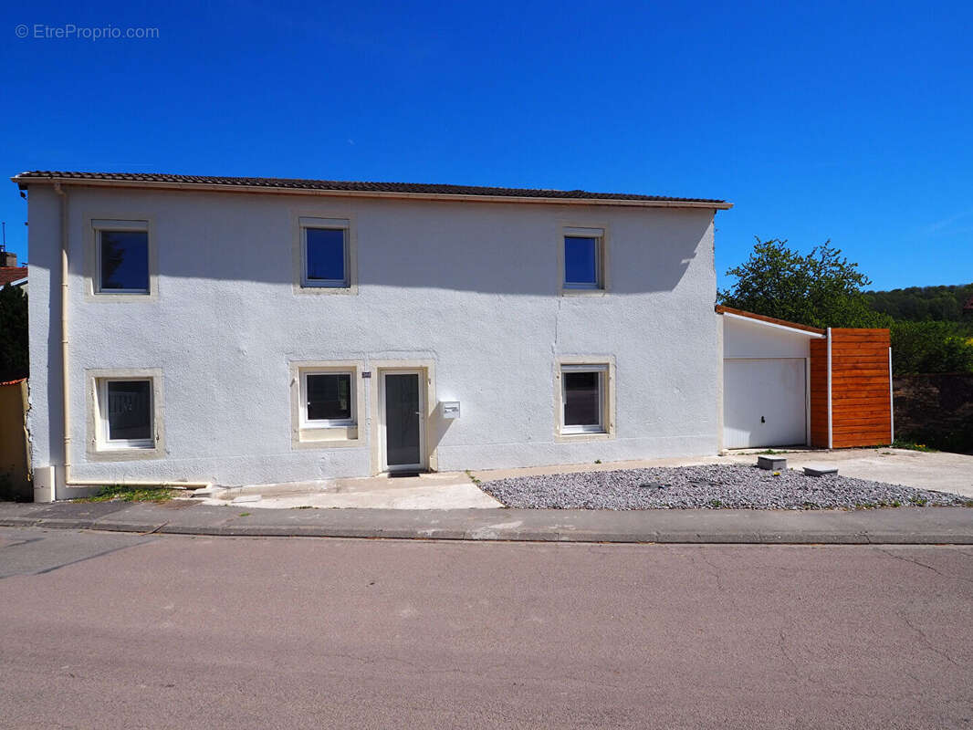 Maison à EVAUX-ET-MENIL