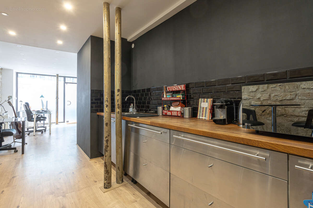 Appartement à PARIS-10E