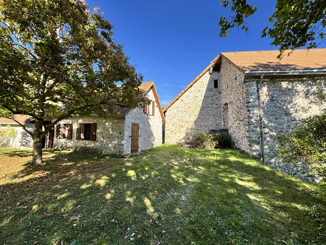 Maison à LA ROCHE-DES-ARNAUDS