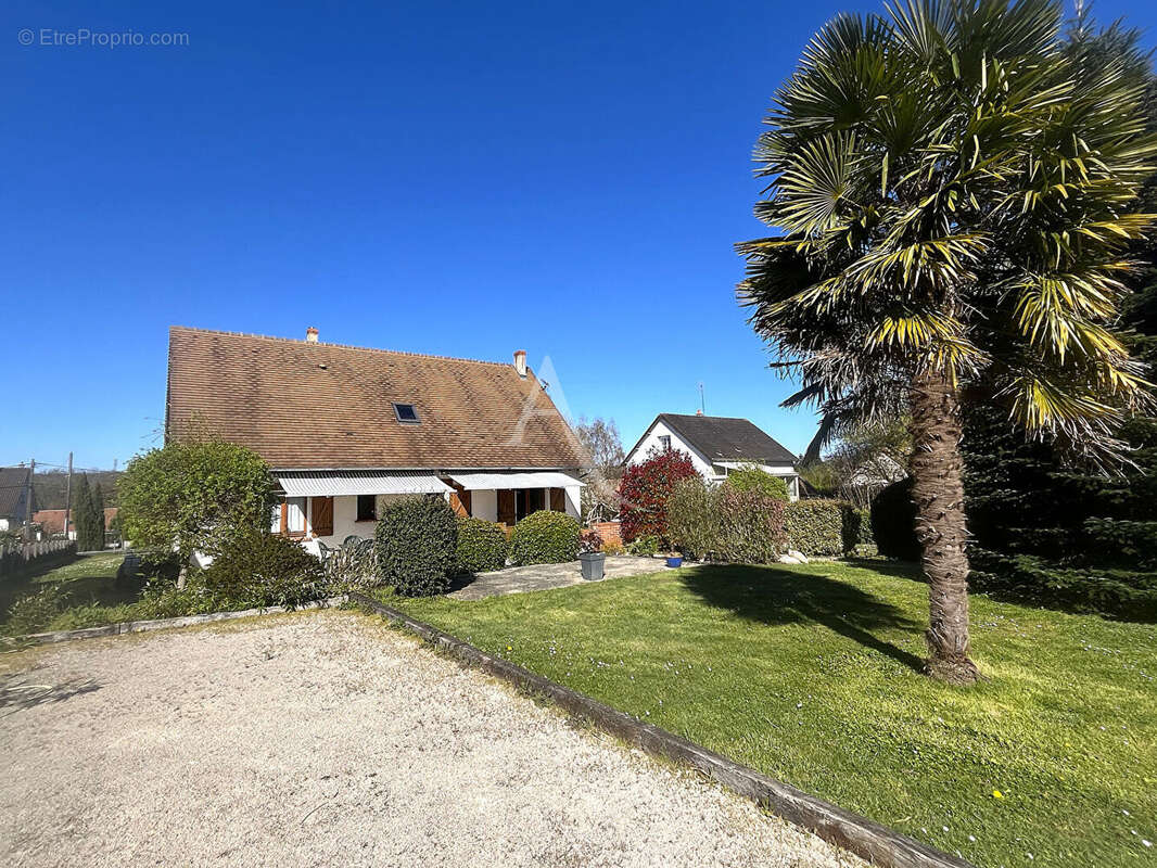 Maison à CELLETTES