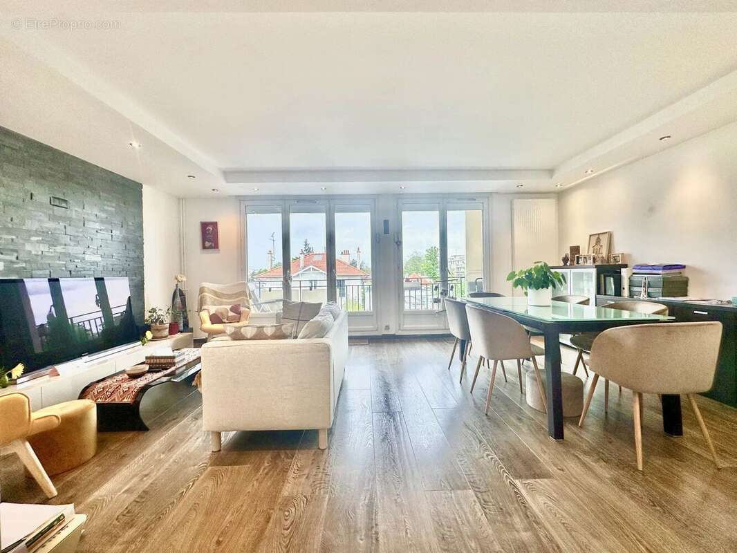 Appartement à SAINT-MAUR-DES-FOSSES