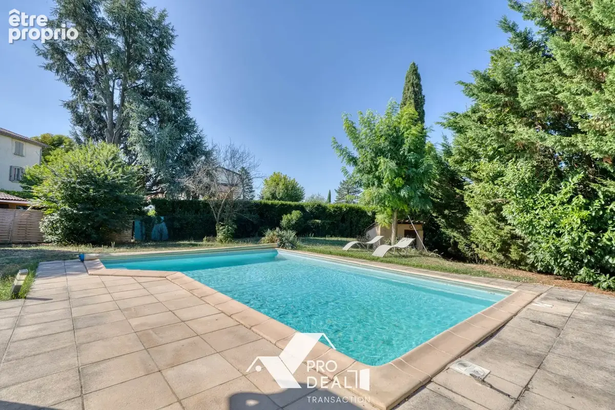 Maison 176 m² à Saint-Bernard  - photo 2