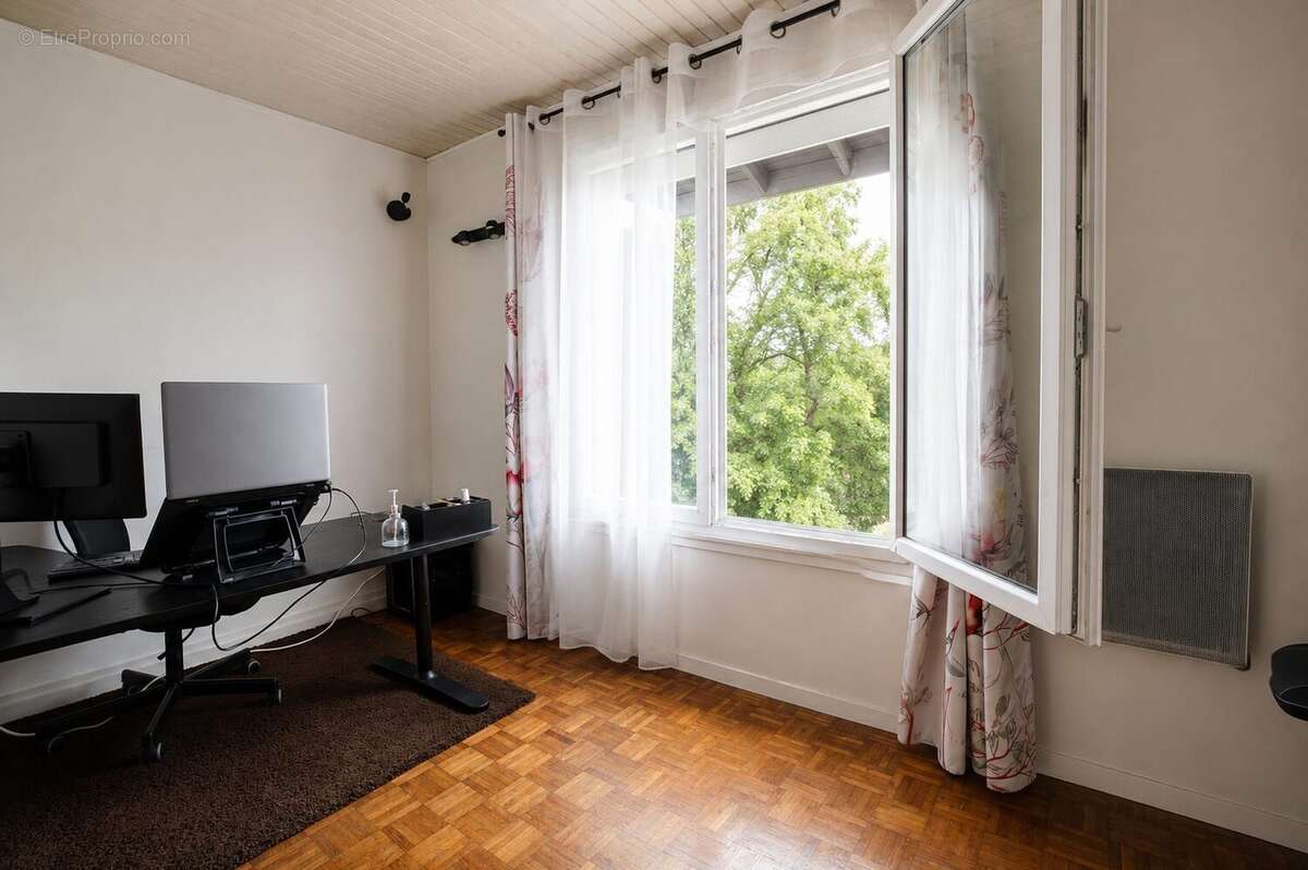 Maison 92 m² à Bondy  - photo 9