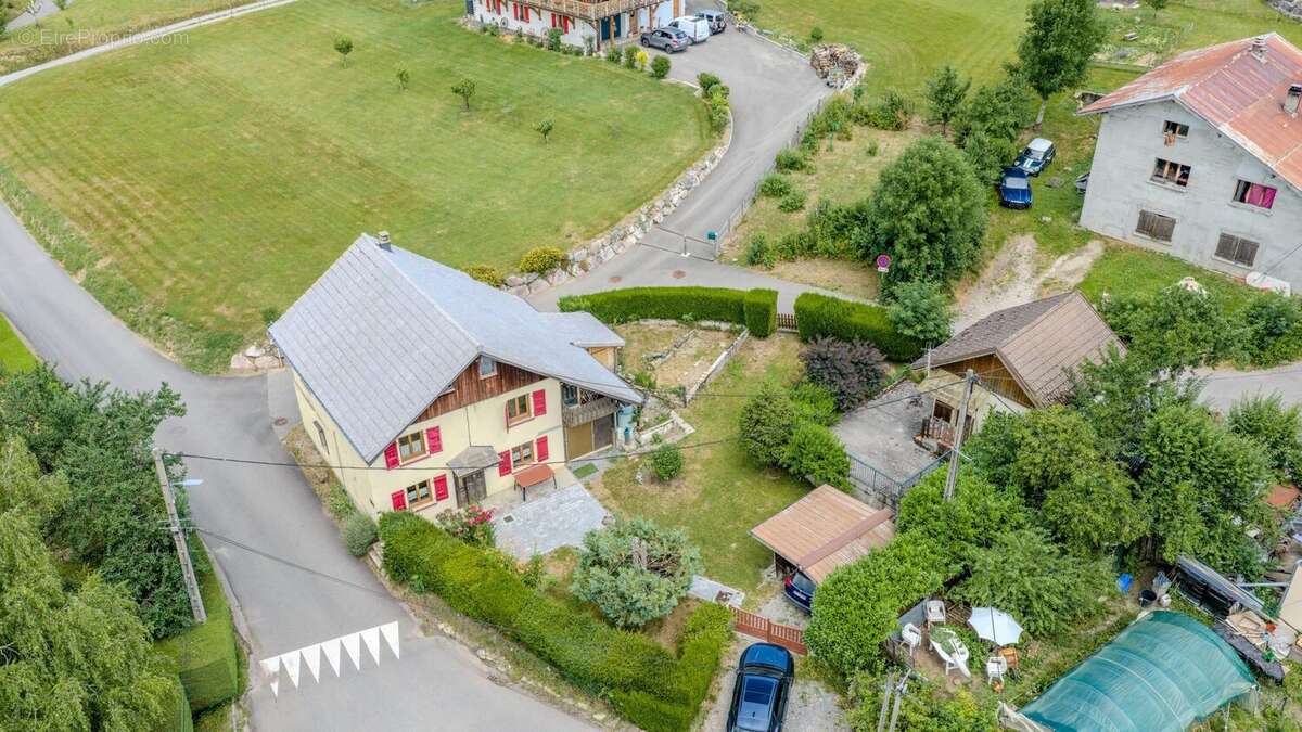 Maison 147 m² à Chevenoz  - photo 2