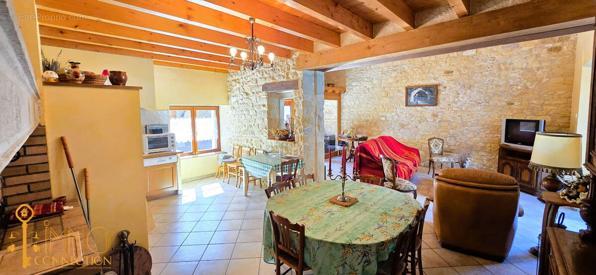 Maison à ARTEMARE