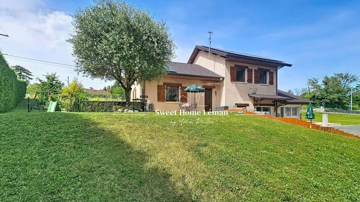 Maison à ETREMBIERES