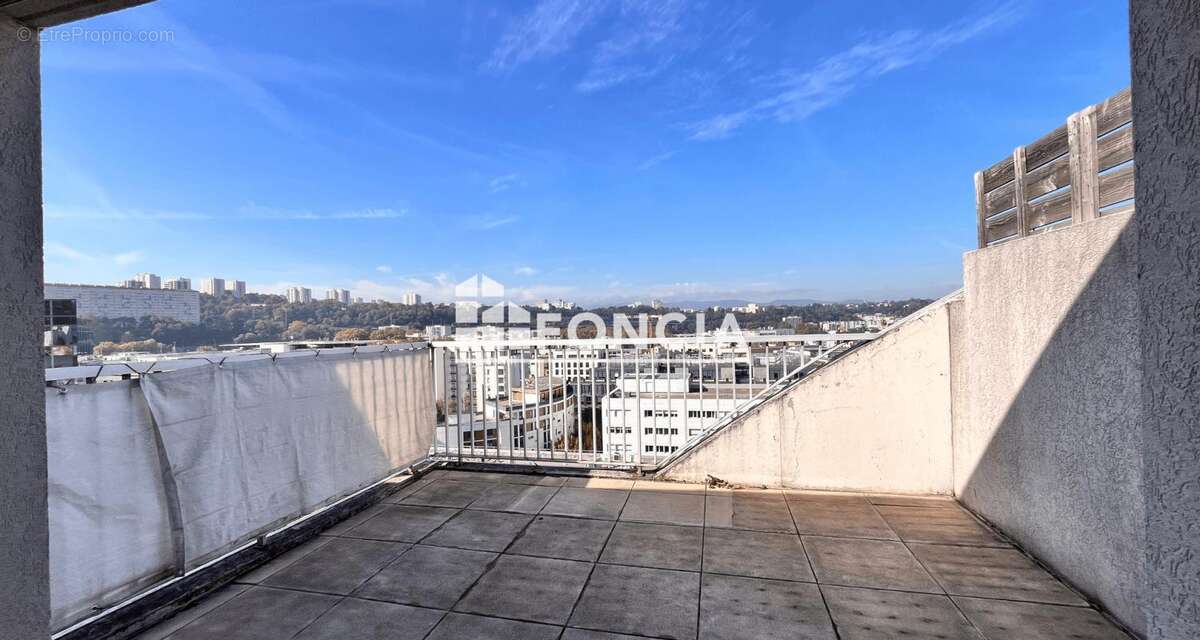 Appartement à LYON-9E