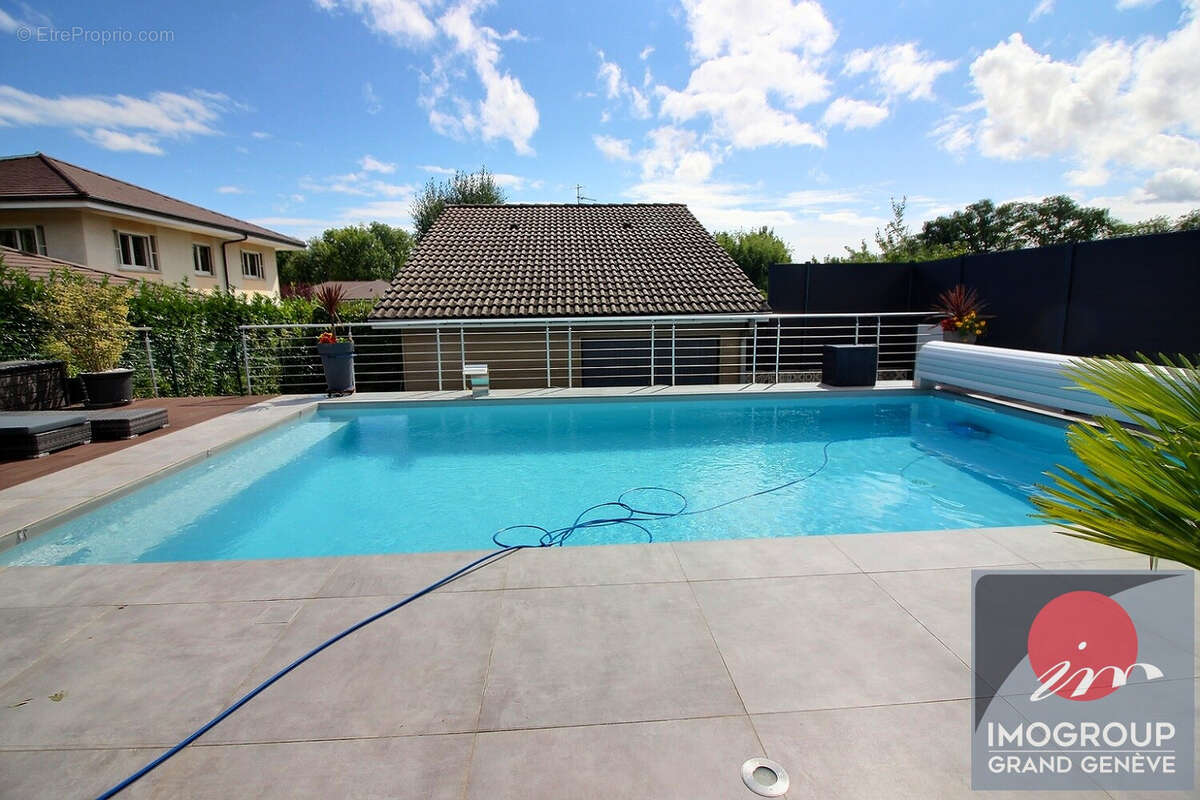 Maison à DIVONNE-LES-BAINS