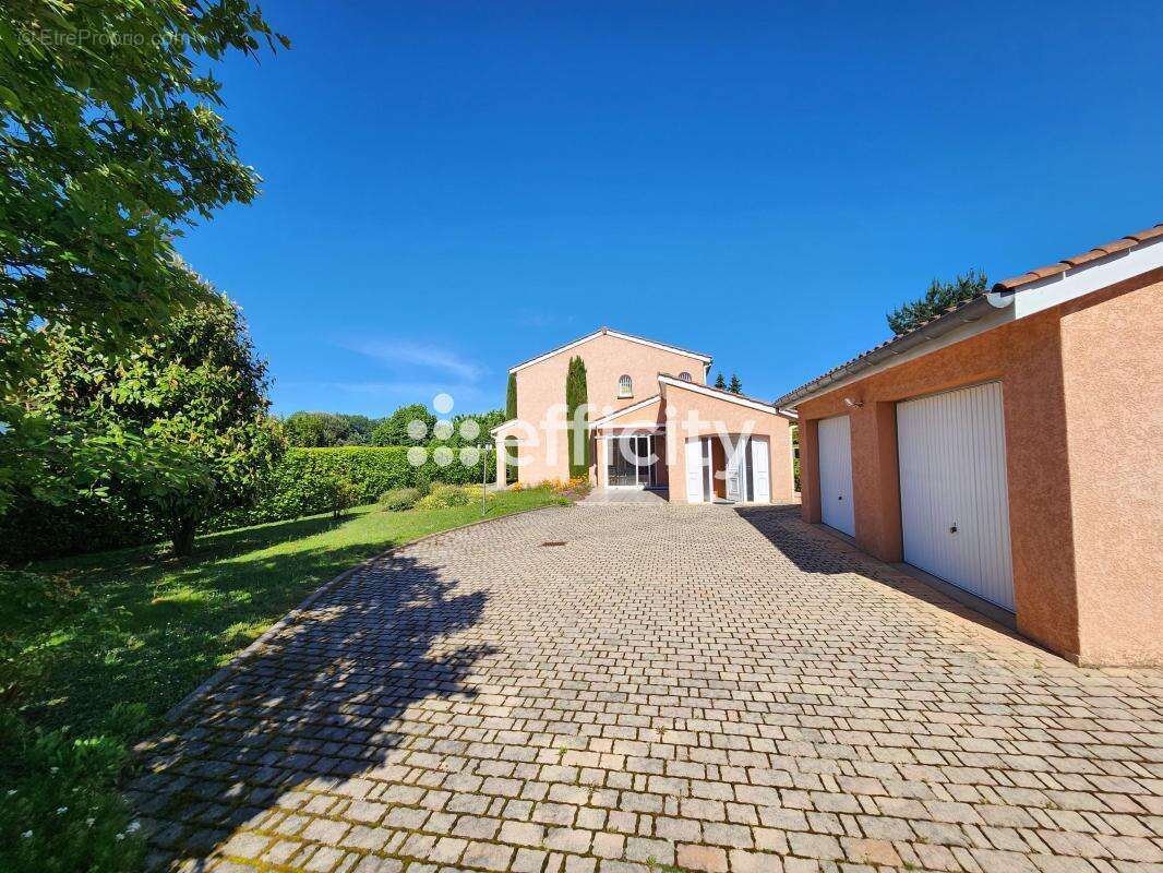 Maison 138 m² à Saint-Galmier  - photo 10