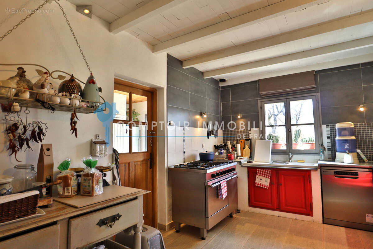 Dept 84 - Gordes - Belle bâtisse au calme - 164 m2 de surface habitables + dépendance à aménager et grenier su - photo 16