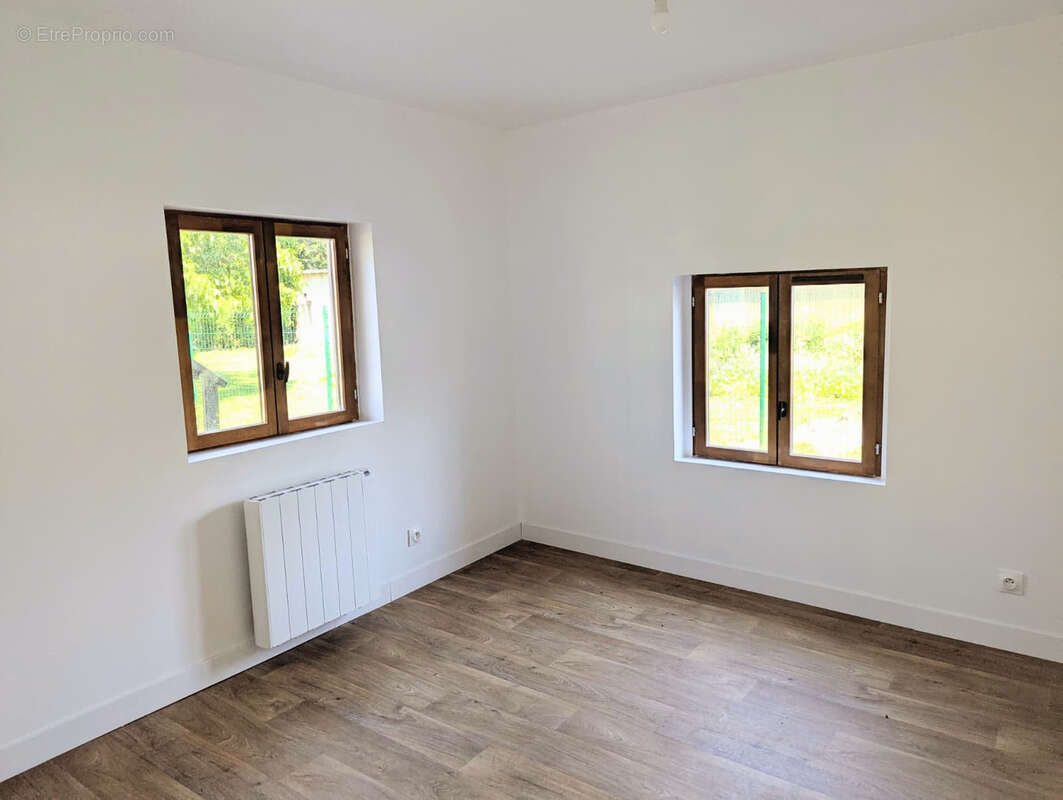 Appartement à HAUTEVILLE-SUR-FIER