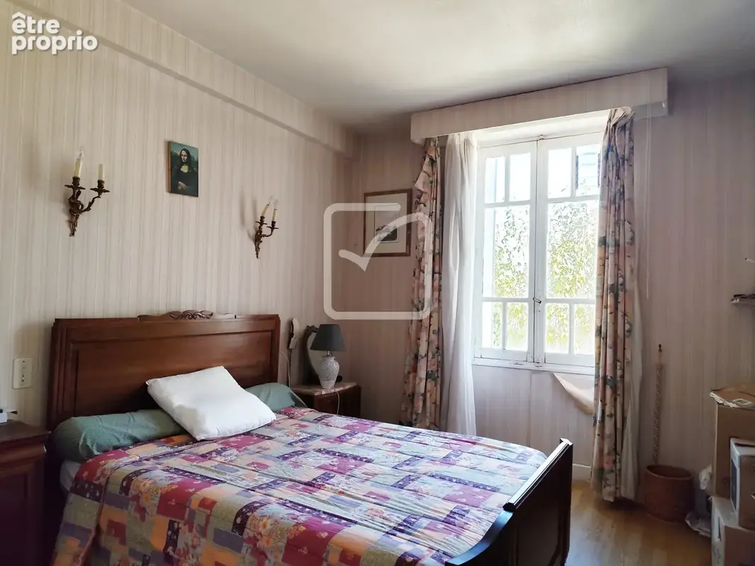 Belle bâtisse des années 50 aux volumes généreux - photo 9