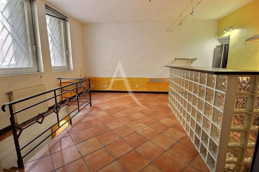 Appartement à MARSEILLE-6E