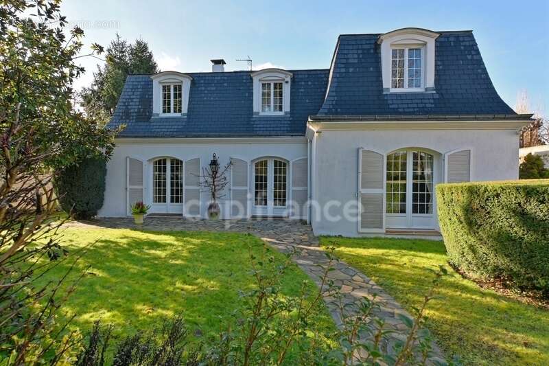 Maison à MAISONS-LAFFITTE