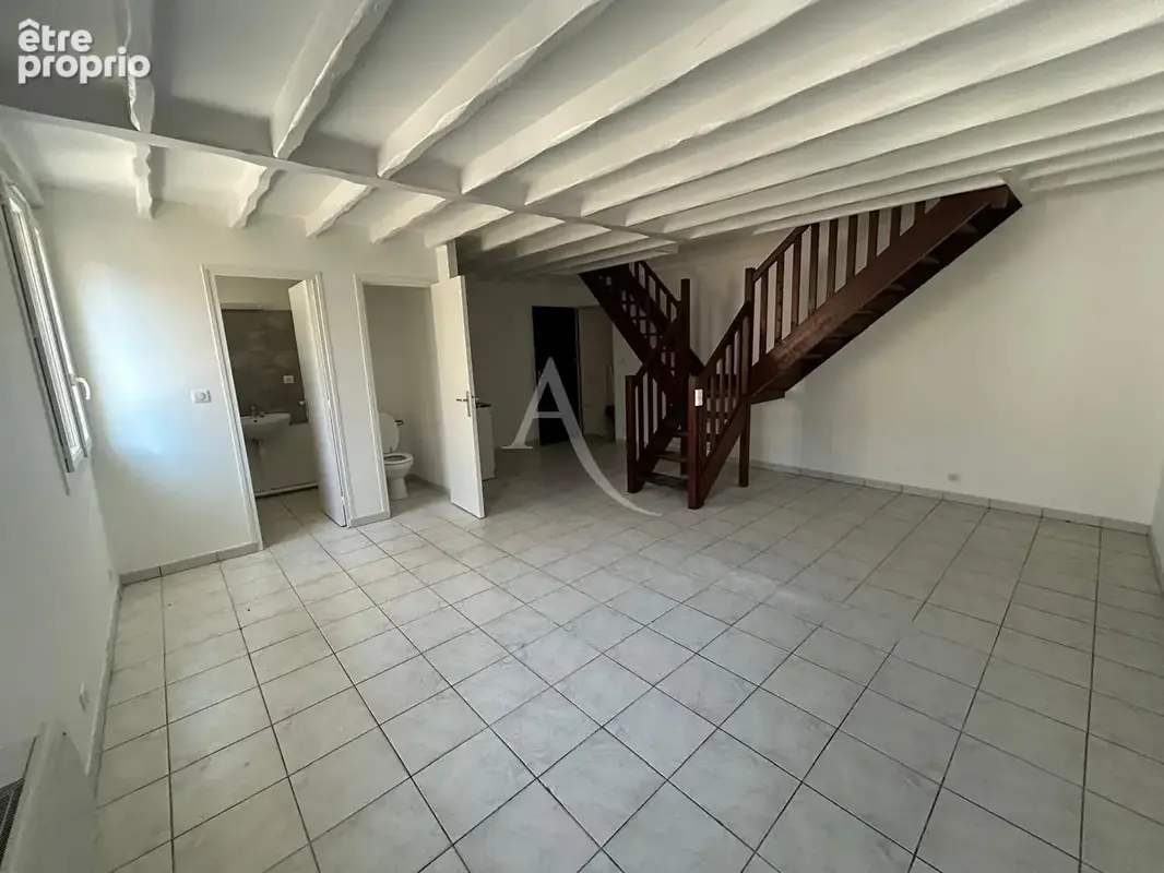 Appartement à LINAS