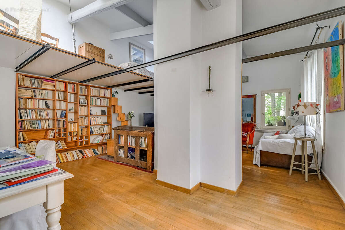 Appartement à PARIS-18E