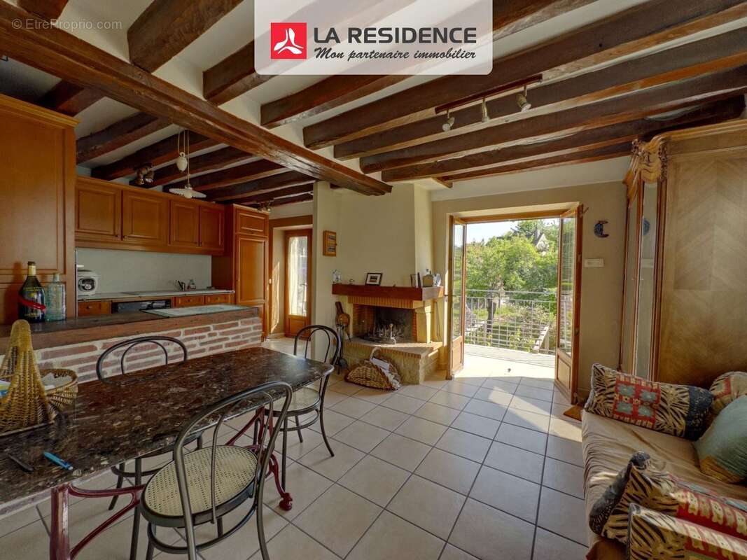 Maison à AULNAY-SUR-MAULDRE