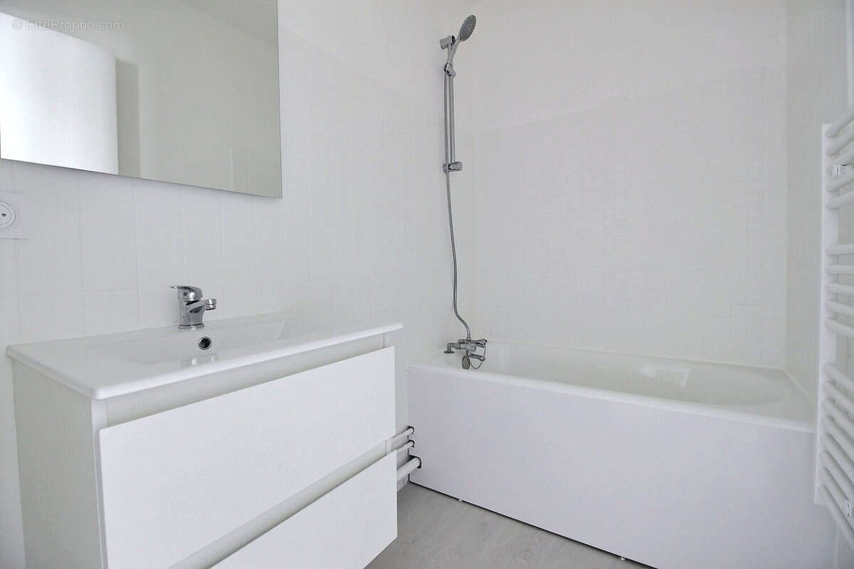 Appartement à ISSY-LES-MOULINEAUX