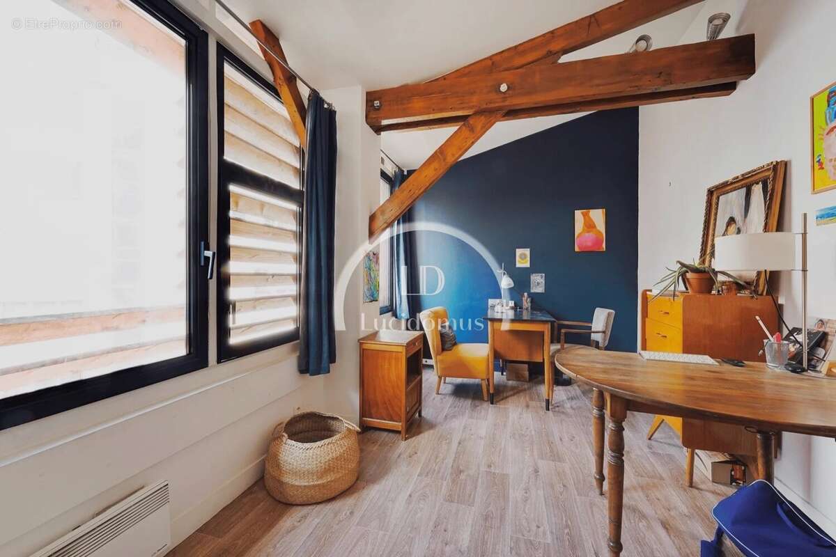 Appartement à PARIS-18E
