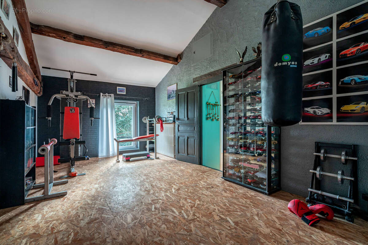 Maison à SAINT-SYMPHORIEN-SUR-COISE