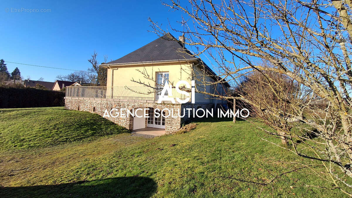 Maison à VILLAINES-LA-JUHEL