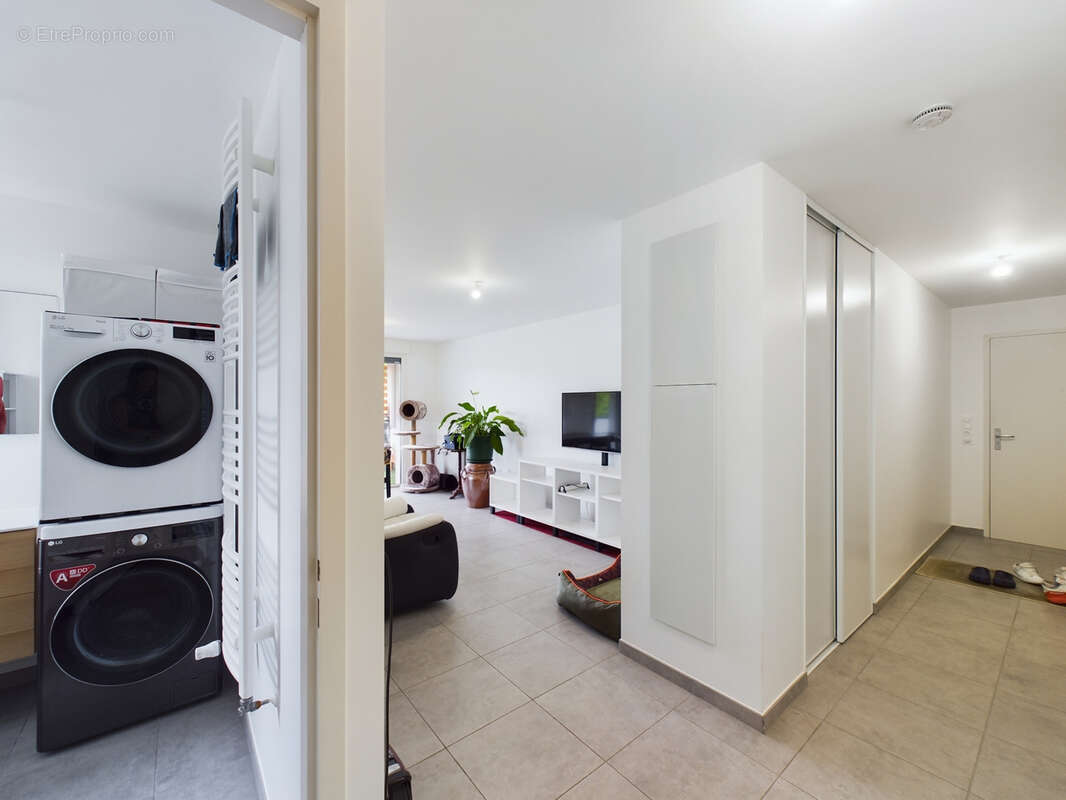 T4 récent de 76 m2 avec balcon, cave et vue dégagée   La Ravoire - photo 10