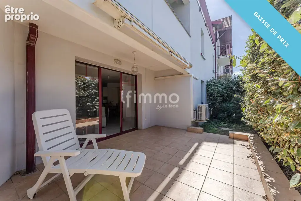 Appartement T2 avec terrasse et place de parking - photo 2