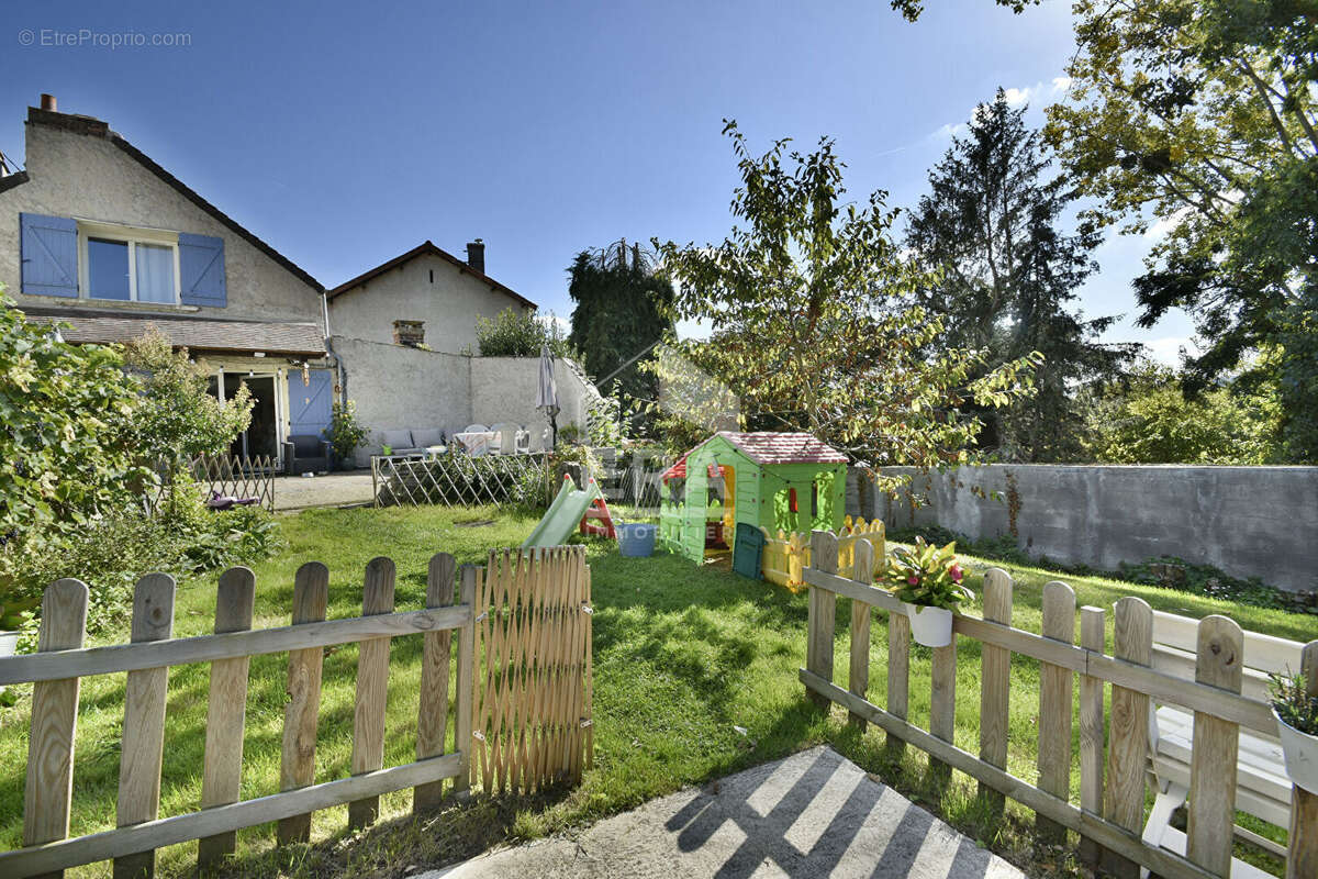 Maison à JOUARS-PONTCHARTRAIN