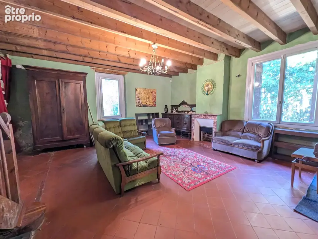 Jolie maison de village en pierre avec grand jardin  et dépendances - photo 5
