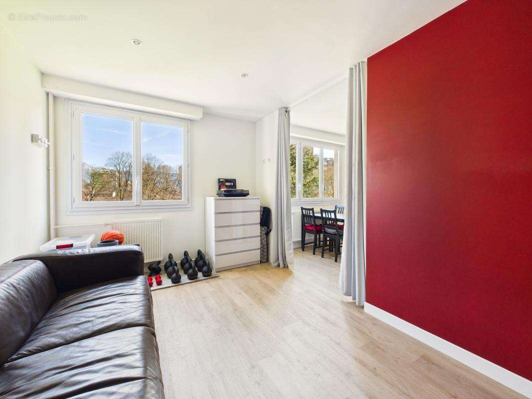 Appartement à COGNIN