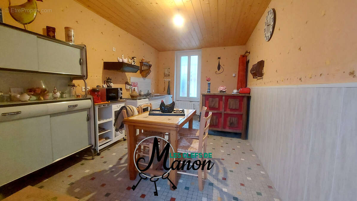 Maison à BESSINES-SUR-GARTEMPE